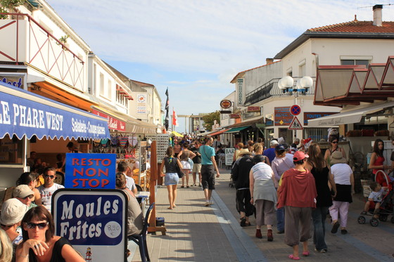 La tranche Sur Mer holiday self catering maison vendee angles 85750